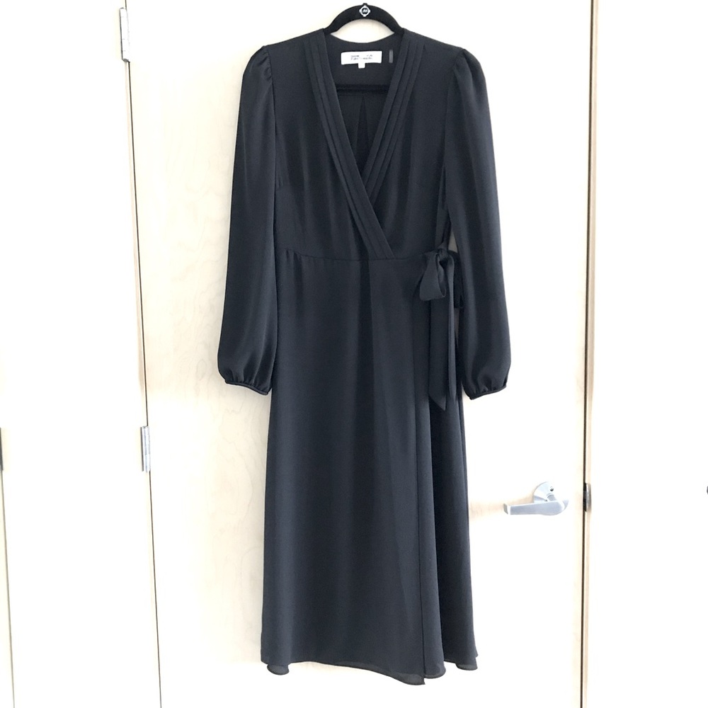 NWOT Diane von Furstenberg Black Crepe Dress